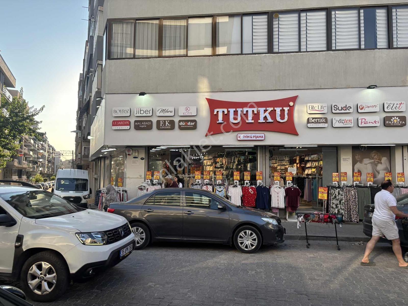 Nergiz Çarşı Cadde Üzeri Köşe Konum - Görsel 20