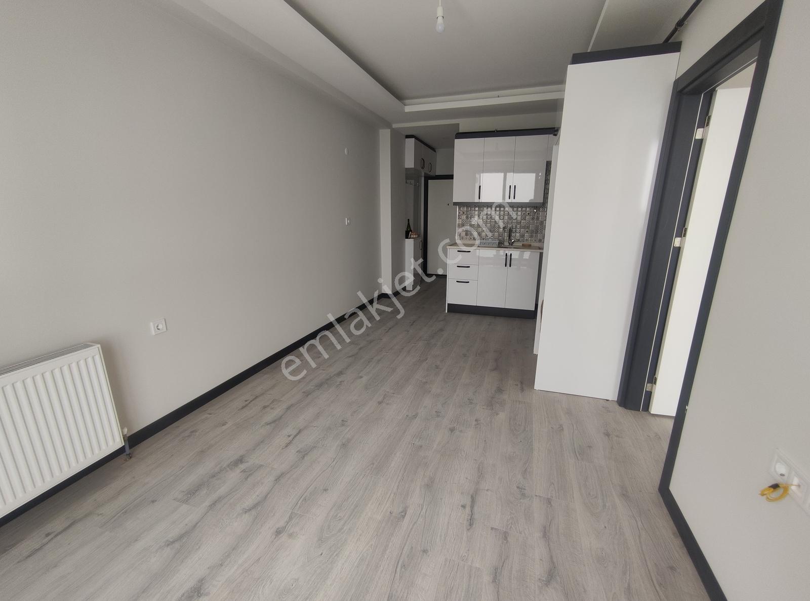 Değirmenaltı'nda Denize Ve Plaja Sıfır Ayça'dan Kiralık 1+1 - Görsel 32