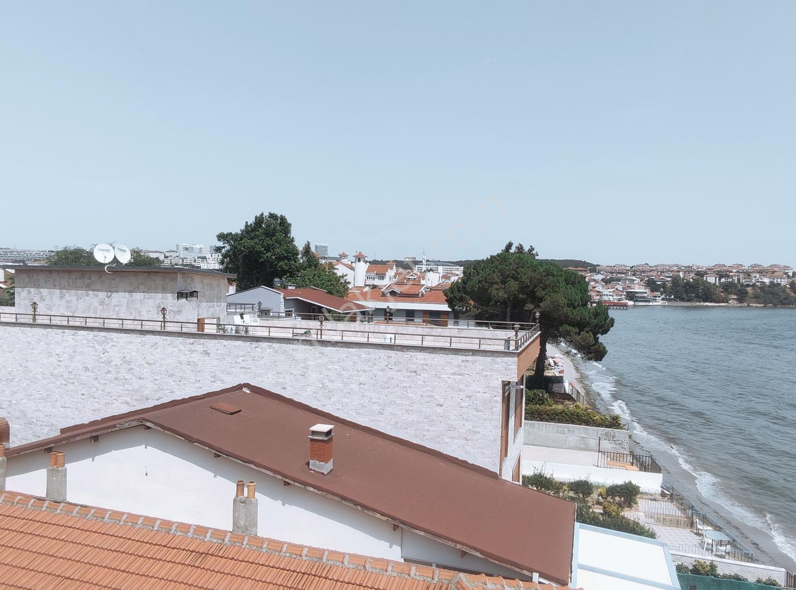 Değirmenaltı'nda Denize Ve Plaja Sıfır Ayça'dan Kiralık 1+1 - Görsel 15
