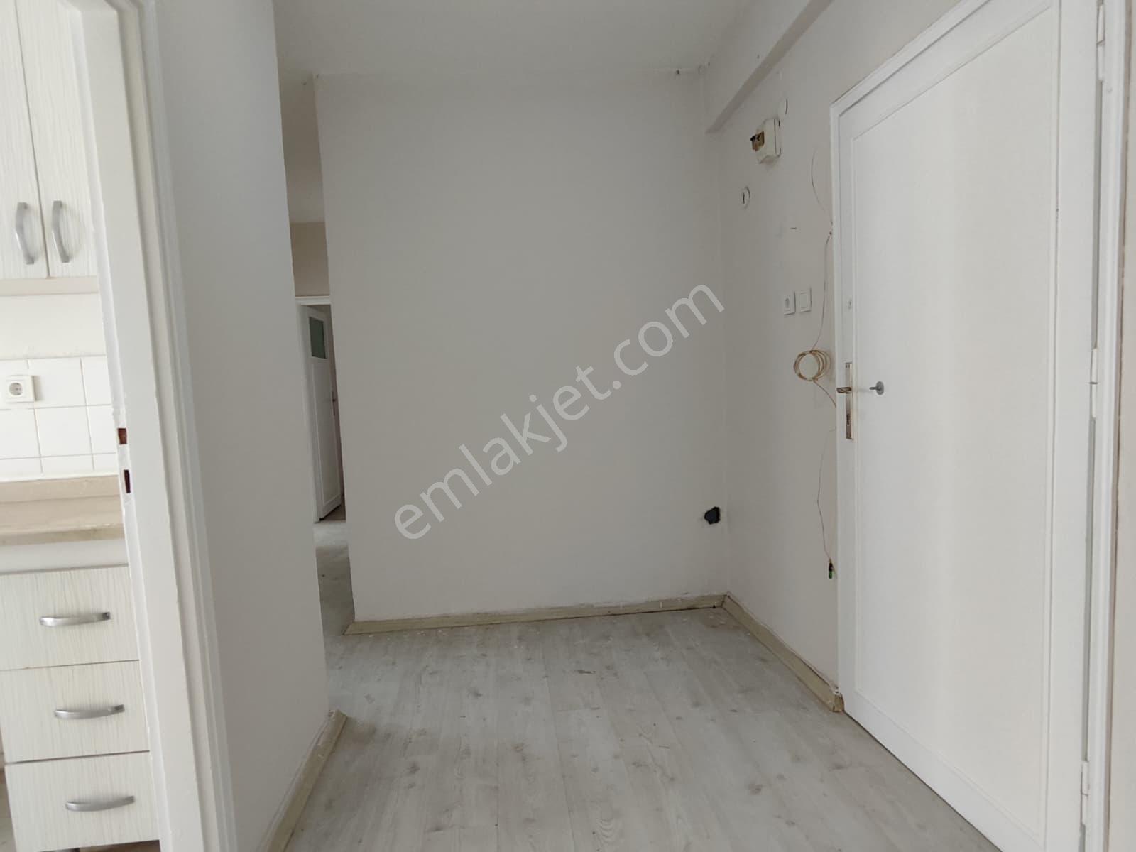 Thor'dan Kiralık Mezitli Martı Sitesi'nde Denize Komşu 3+1 Daire - Görsel 2