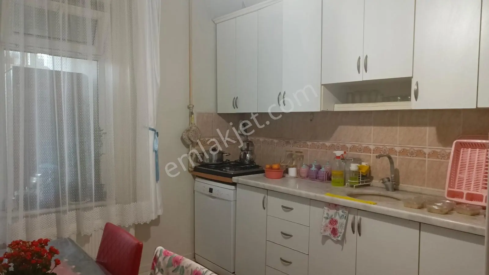 Yatırımlık Akademi Hast.ve Balık Pazarı Yanında 2+1 Arakat Daire - Görsel 2