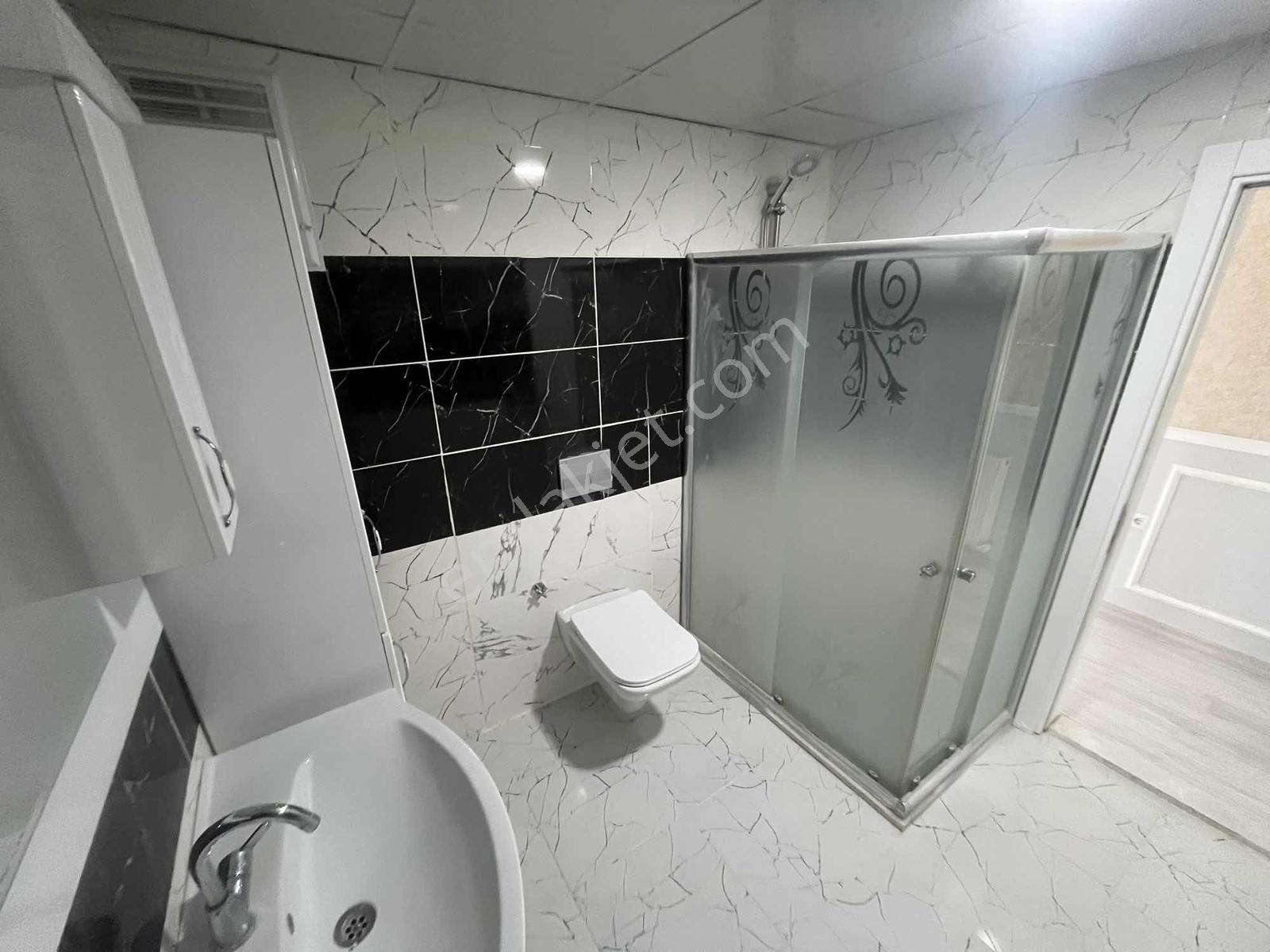 Kars Pusula Emlaktan Yenişehirde Kiralık Ultra Lüks 3+1 Daire - Görsel 8