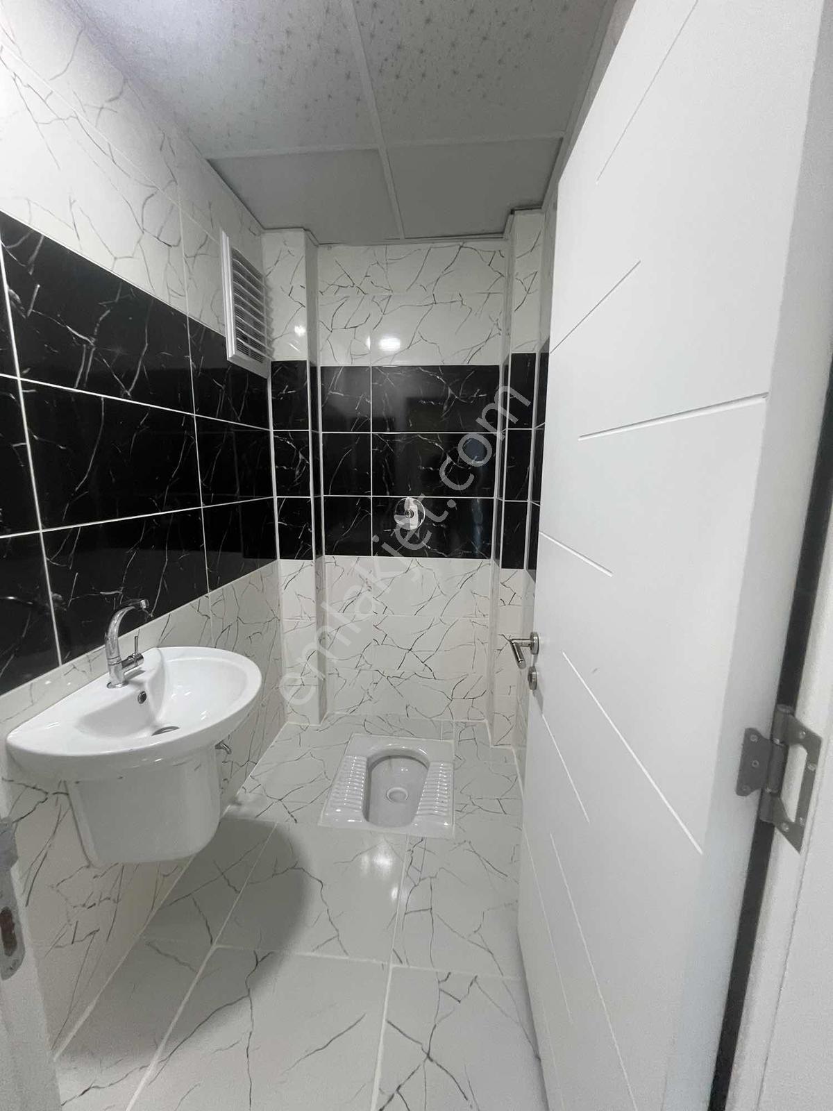 Kars Pusula Emlaktan Yenişehirde Kiralık Ultra Lüks 3+1 Daire - Görsel 6