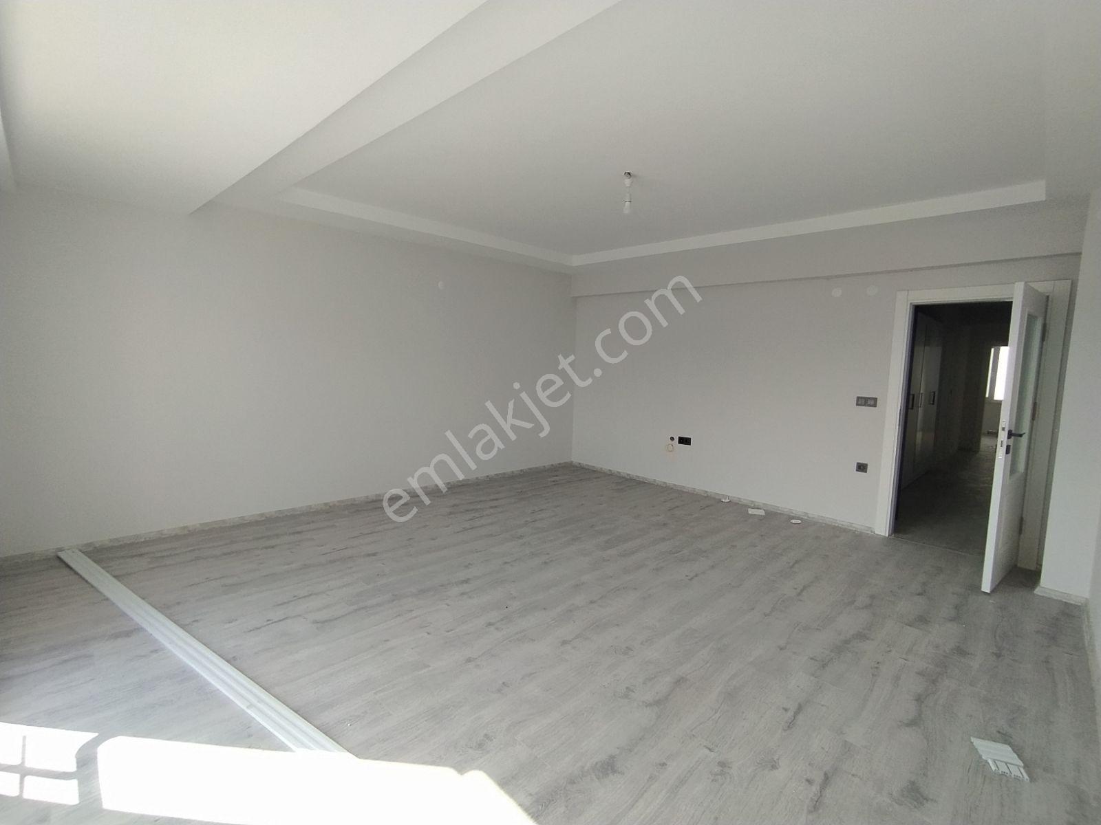 Edis Emlak'tan Kiralık Bafra Mevlanada 3+1 135 Metrekare Daire - Görsel 8