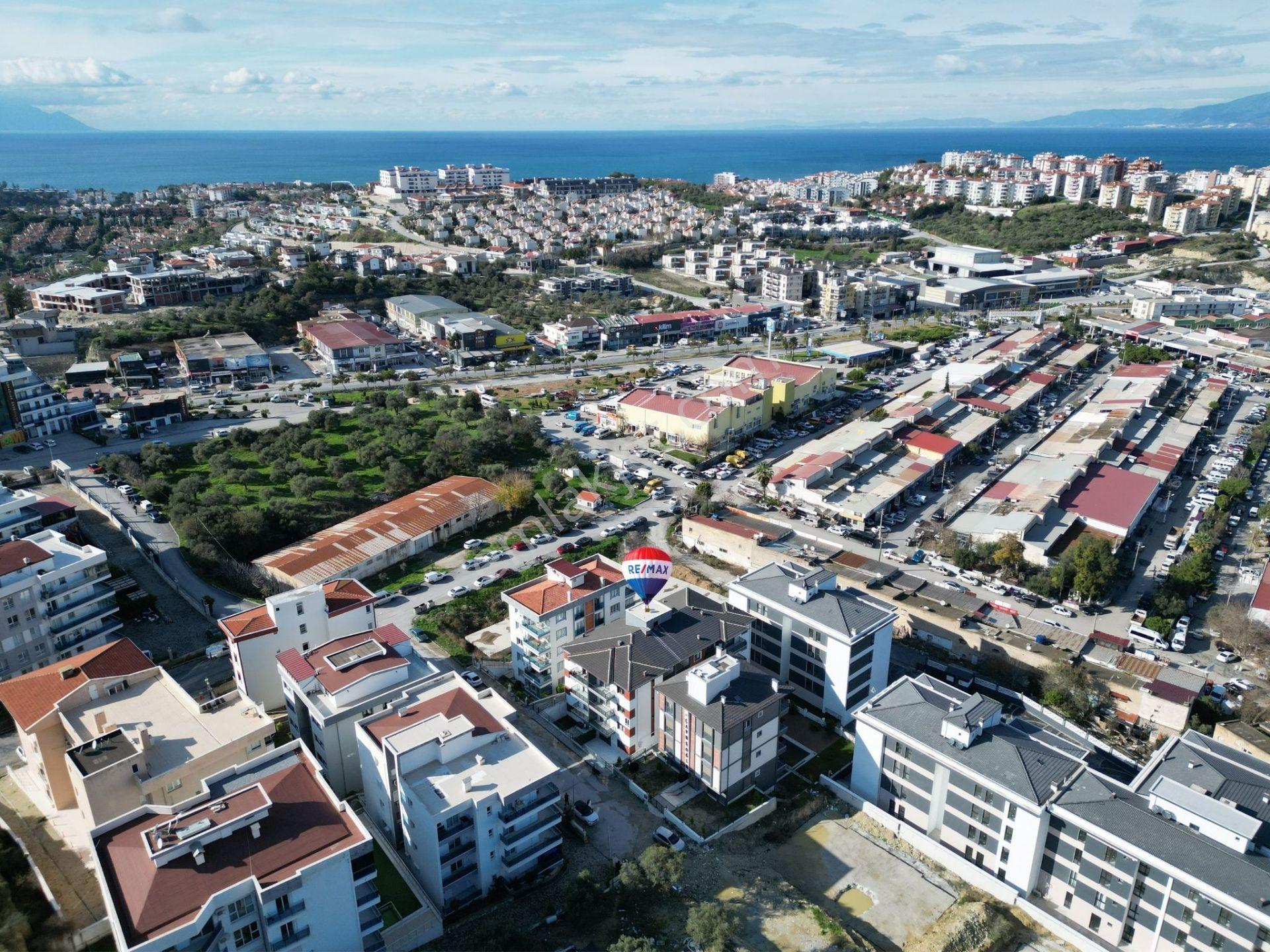 Kuşadası Değırmendere Ata Konaklarında Satılık Ferah 2+1 Daıre