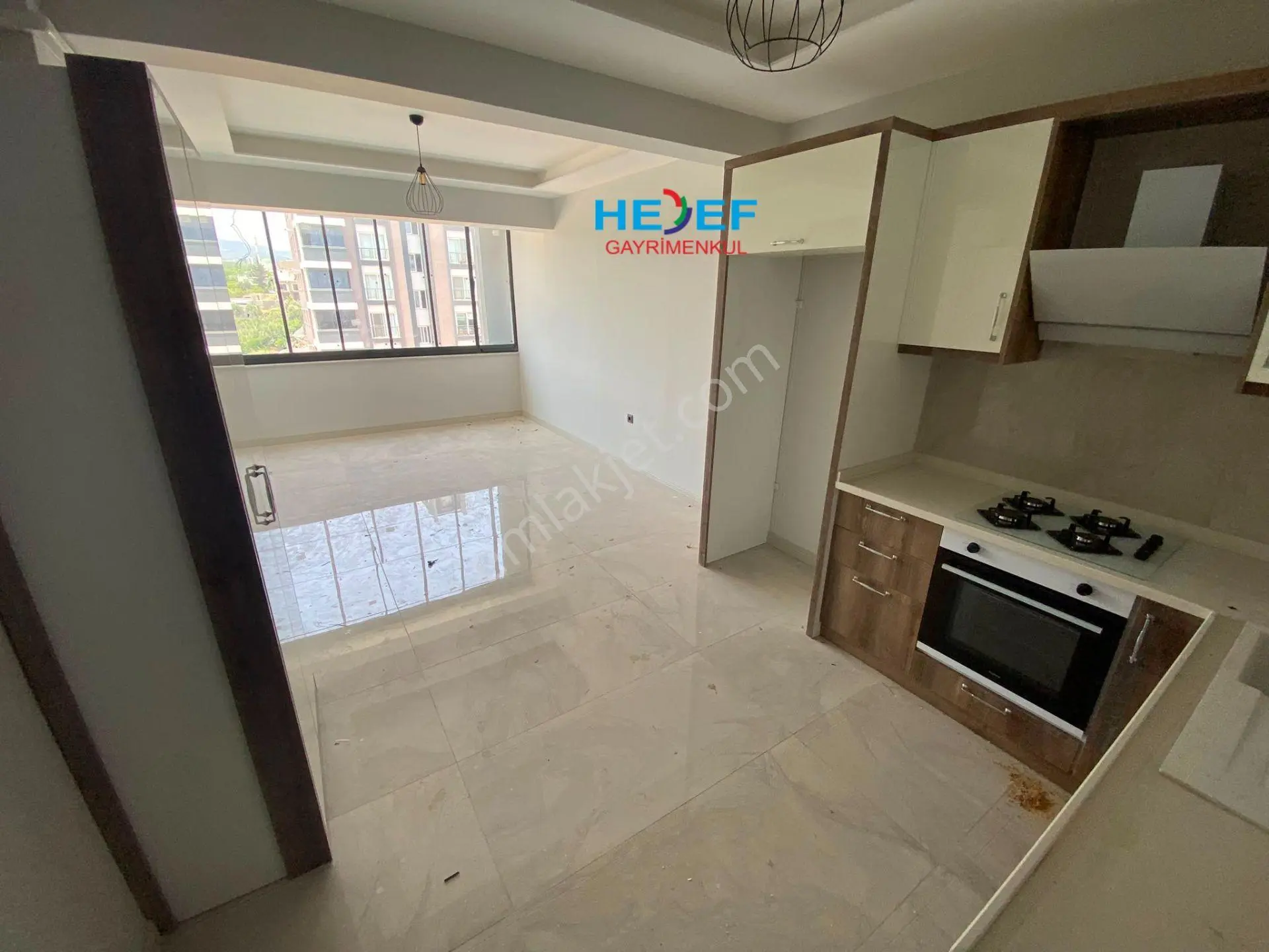 Hedef'ten Yaşardoğu Caddesi Üzeri 1+1 Kiralık Daire - Görsel 3
