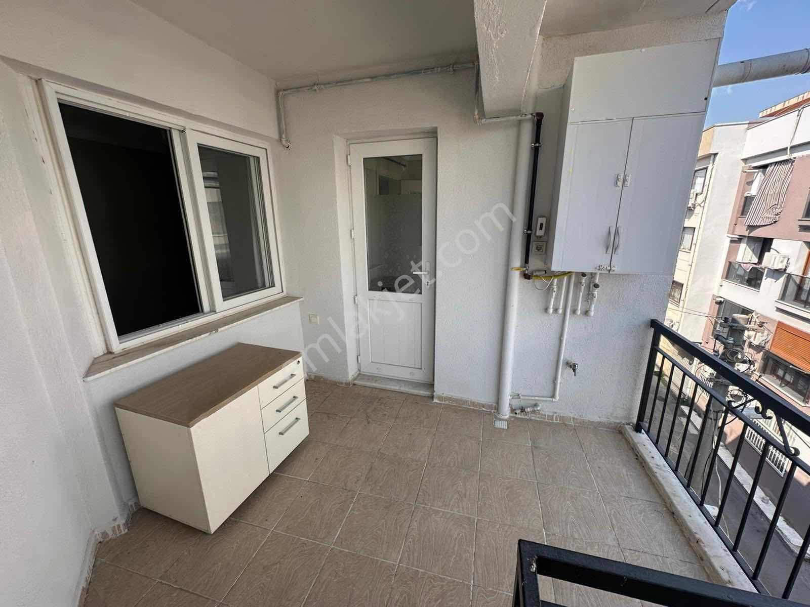 Merkezi Lokasyonda Kiralık 2+1 Kapalı Mutfak Çift Cephe Daire - Görsel 32