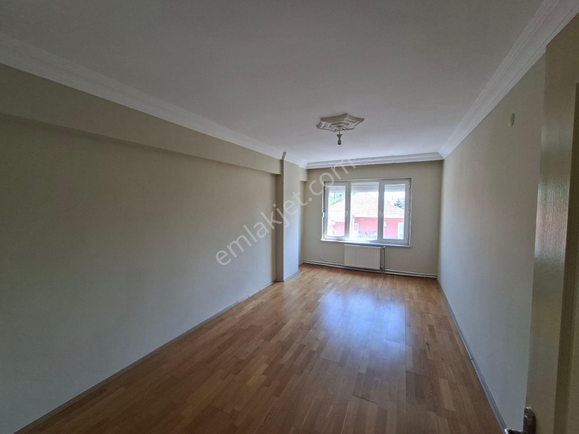 B&u Gayrimenkul'den Çarşıya 200m Mesafede 3+1 Kiralık Daire - Görsel 7