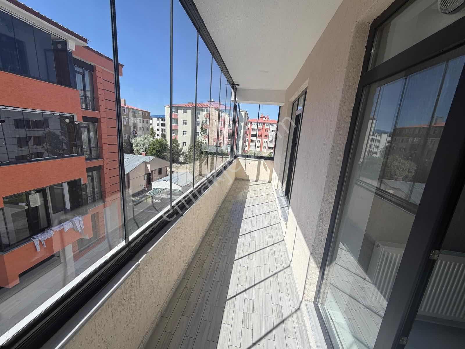 Yenişehirde Kiralık 100 M2 Lüks 2+1 Daire - Görsel 18