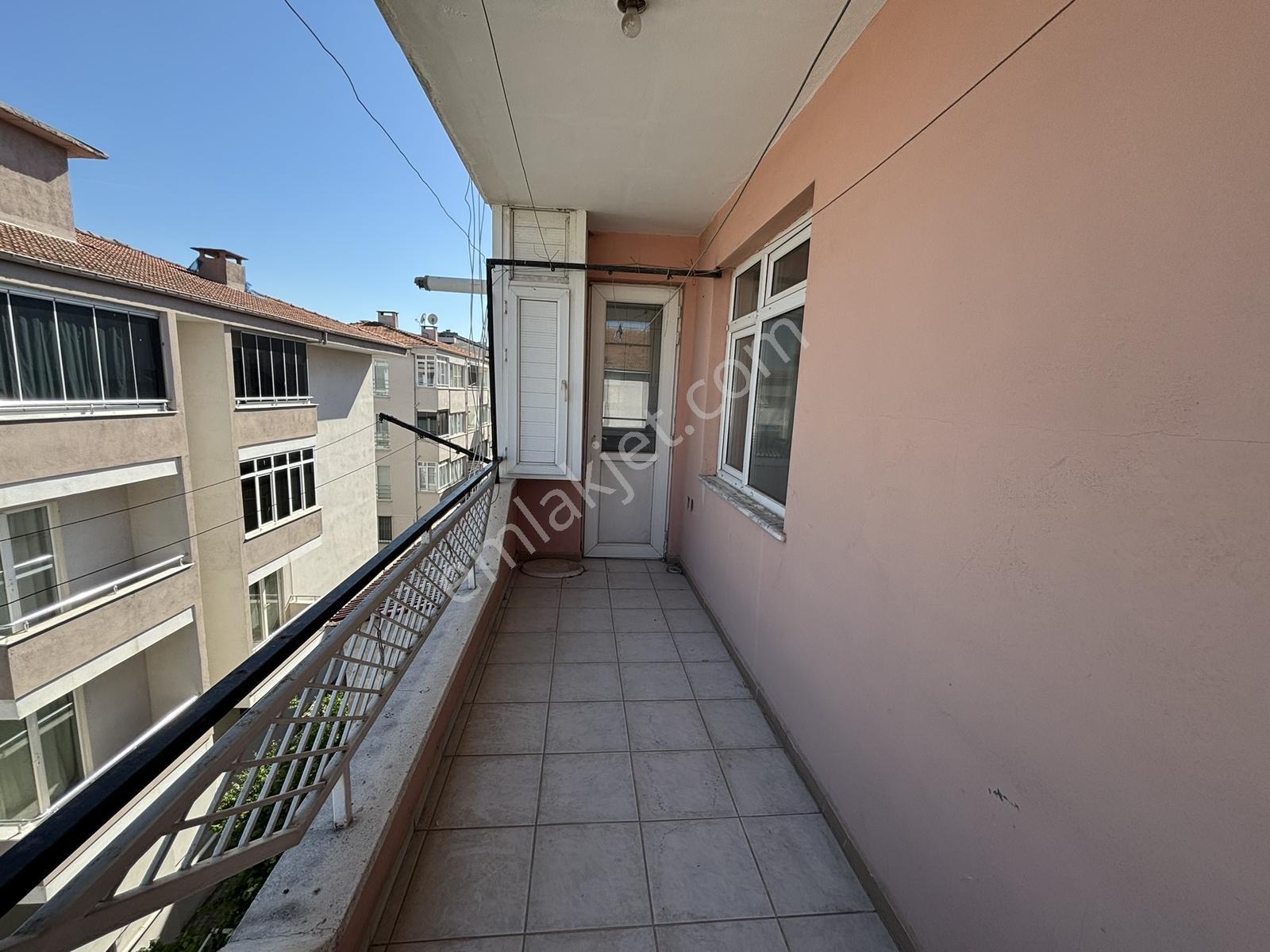 Zenith Real Estate Plevne Mh. Eser Cd. Kiralık 3+1 Daire - Görsel 10