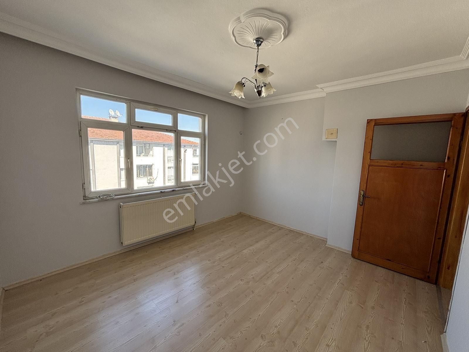 Zenith Real Estate Plevne Mh. Eser Cd. Kiralık 3+1 Daire - Görsel 13