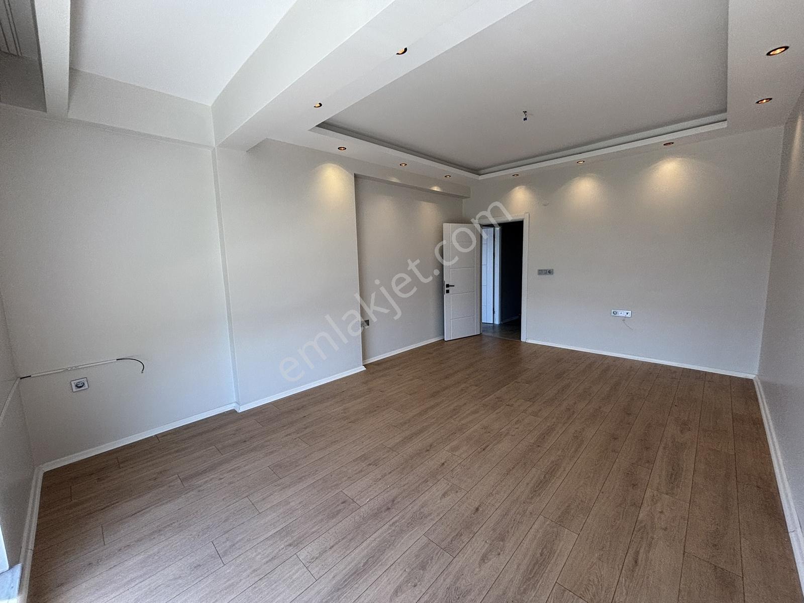 Zenith Real Estate'den Hasan Basri Çantay'da Kiralık 2+1 Daire - Görsel 6