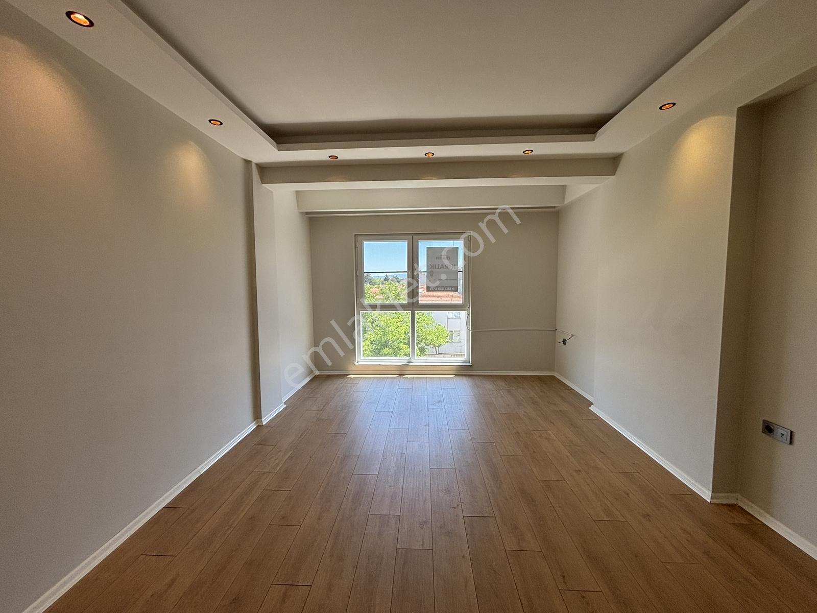 Zenith Real Estate'den Hasan Basri Çantay'da Kiralık 2+1 Daire - Görsel 11