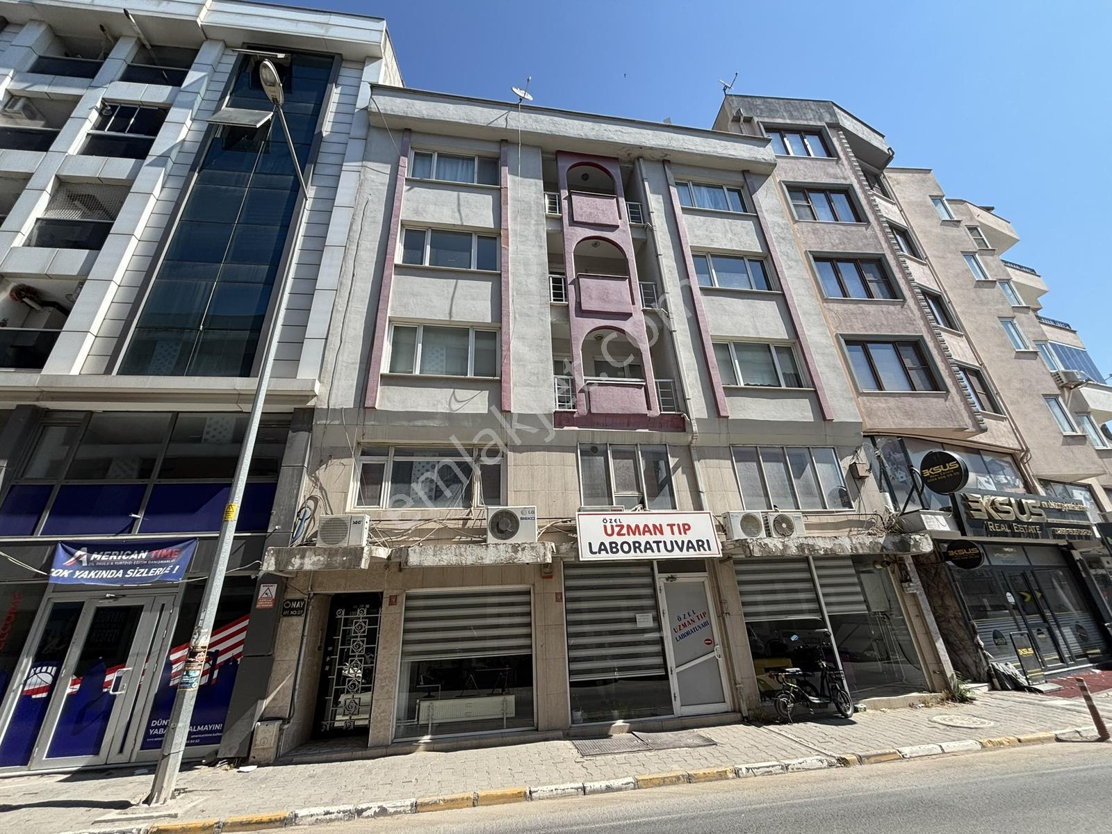 Zenith Real Estate'den Atatürk Mh. Kiralık Ara Kat 3+1 Daire