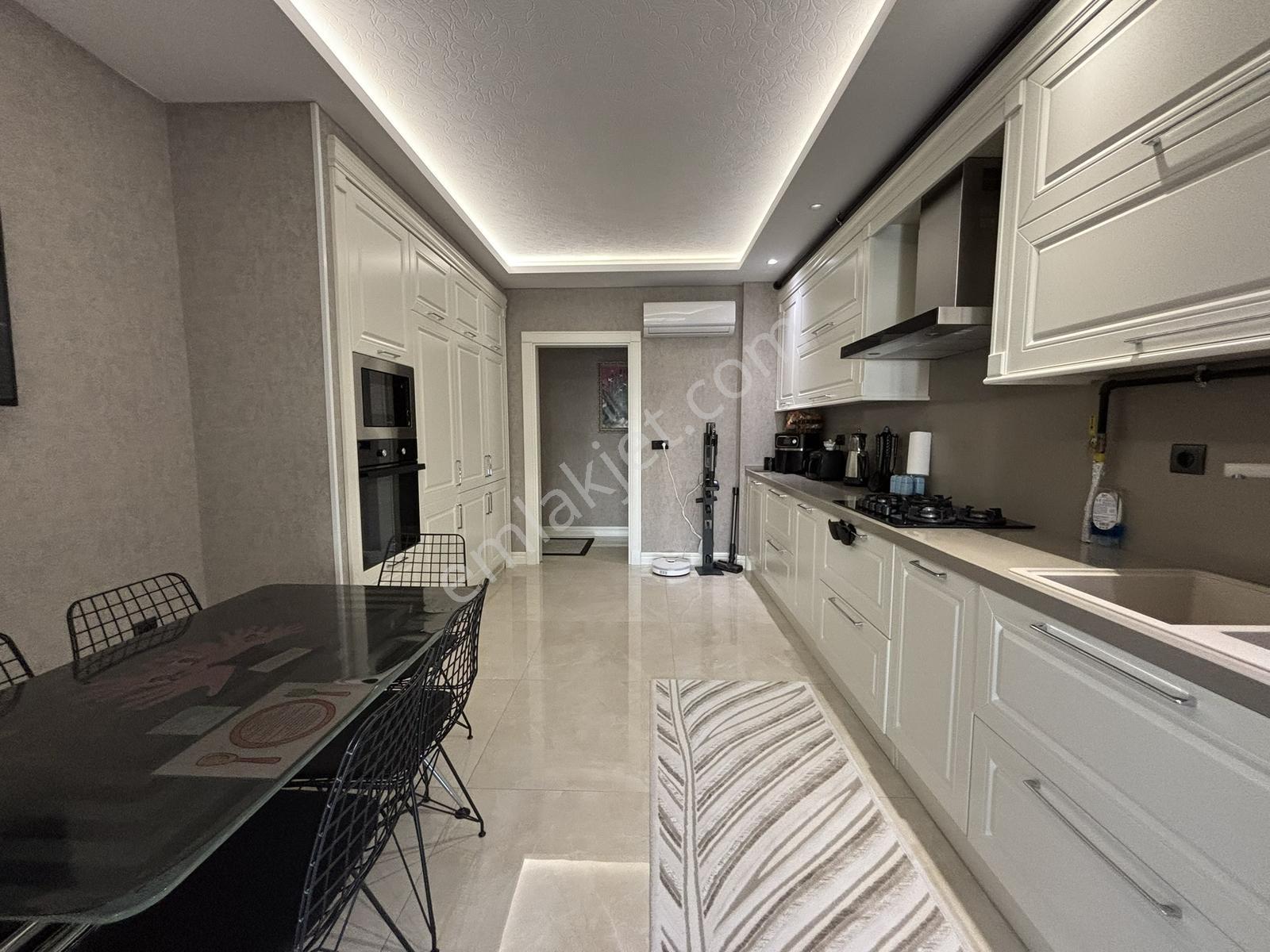 Zenith Real Estate Bak Yapı Paşa Konakları'nda Satılık 4+1 Daire - Görsel 6