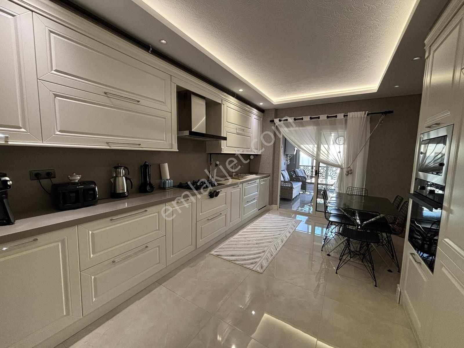 Zenith Real Estate Bak Yapı Paşa Konakları'nda Satılık 4+1 Daire - Görsel 14