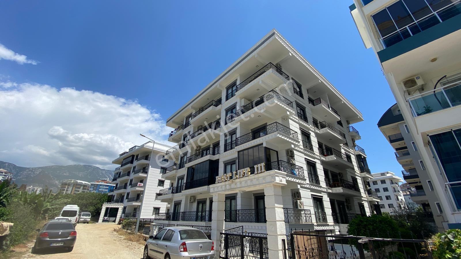 Alanya Mahmutlar'da 1+1 Eşyasız Kiralık Daire