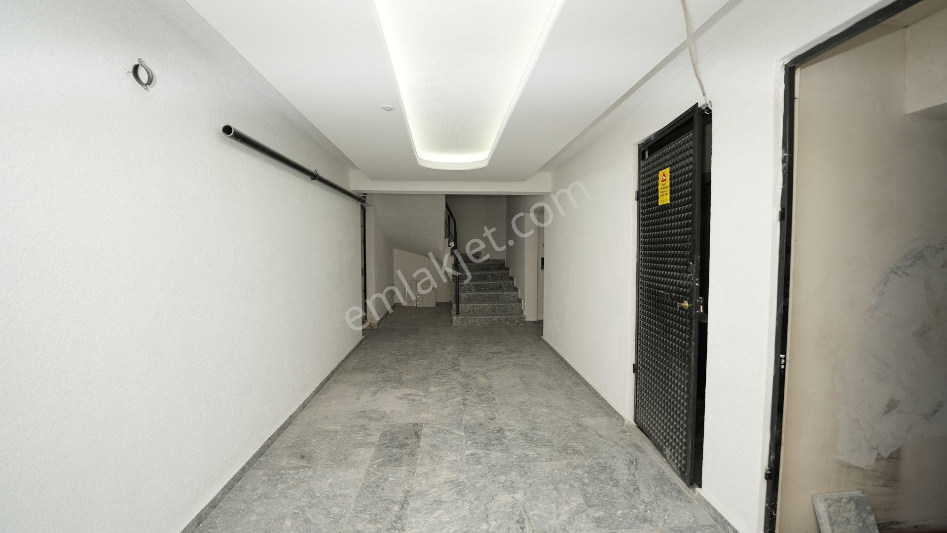C21 Cius;perşembe Pazarı Civarı Asansörlü Sıfır Binada 3+1 Daire - Görsel 4