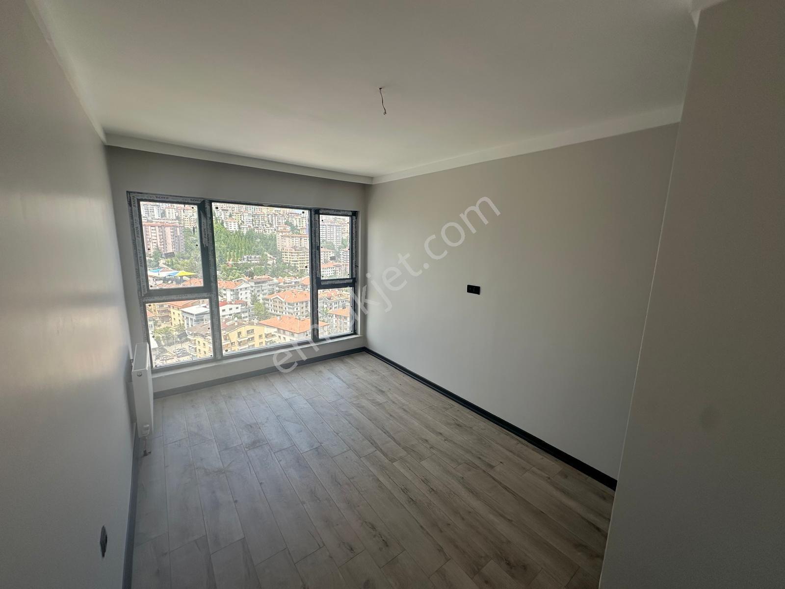 Crystal Tower Vadi'de Sahibinden 15. Kat Manzaralı Sıfır Oturuma Hazır 2+1 - Görsel 15