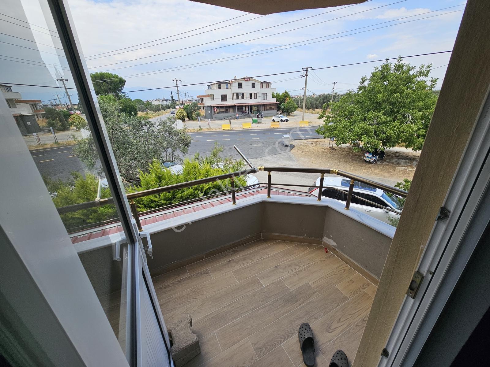 Onmax İskelede 4+1 210 M2 Geniş Bahçeli Yenilenmiş Lüks Villa - Görsel 31