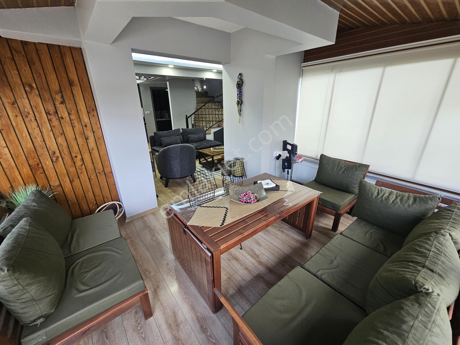 Onmax İskelede 4+1 210 M2 Geniş Bahçeli Yenilenmiş Lüks Villa - Görsel 28