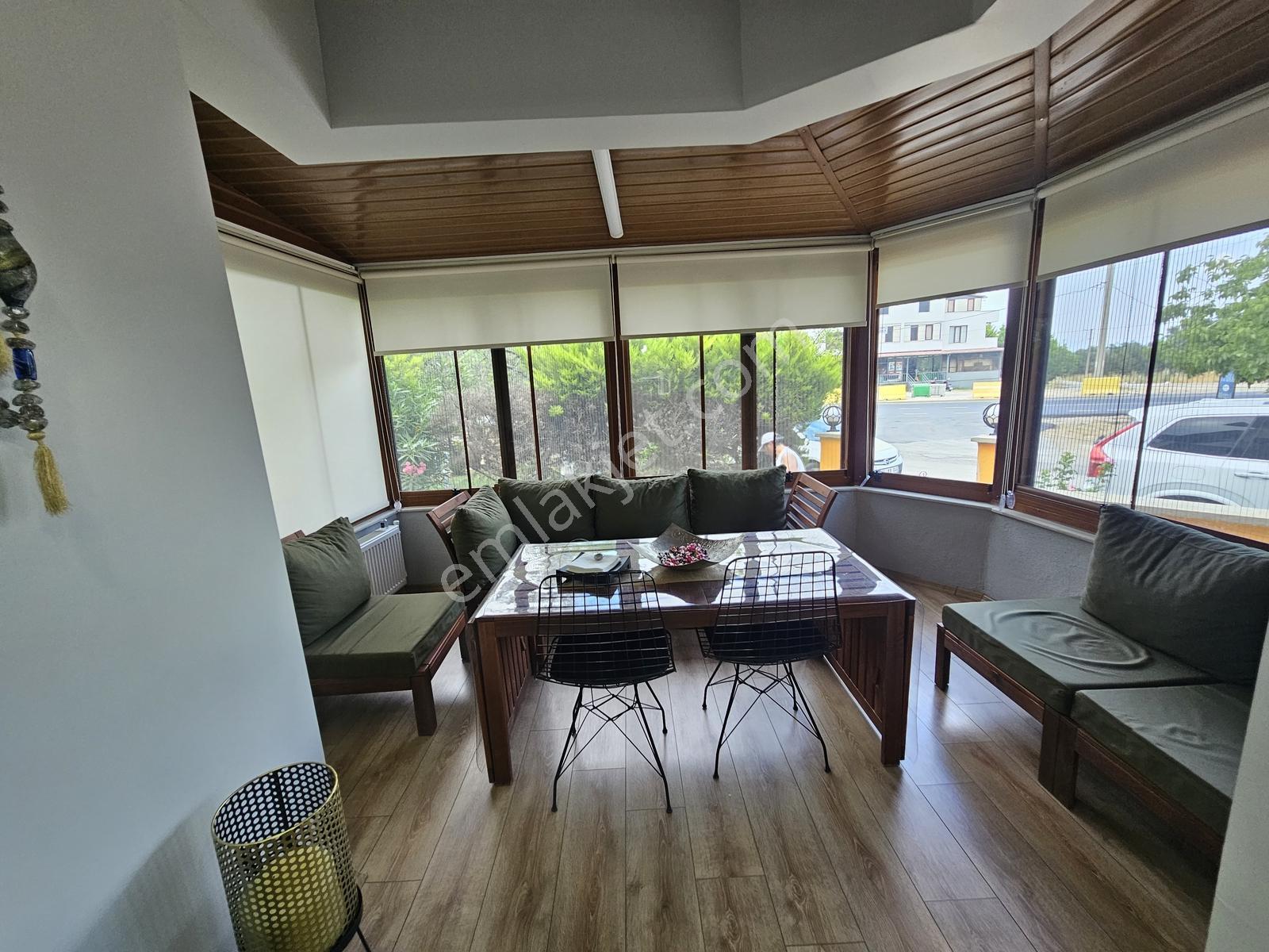 Onmax İskelede 4+1 210 M2 Geniş Bahçeli Yenilenmiş Lüks Villa - Görsel 11