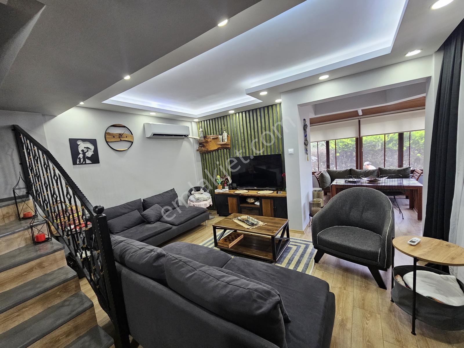 Onmax İskelede 4+1 210 M2 Geniş Bahçeli Yenilenmiş Lüks Villa - Görsel 27