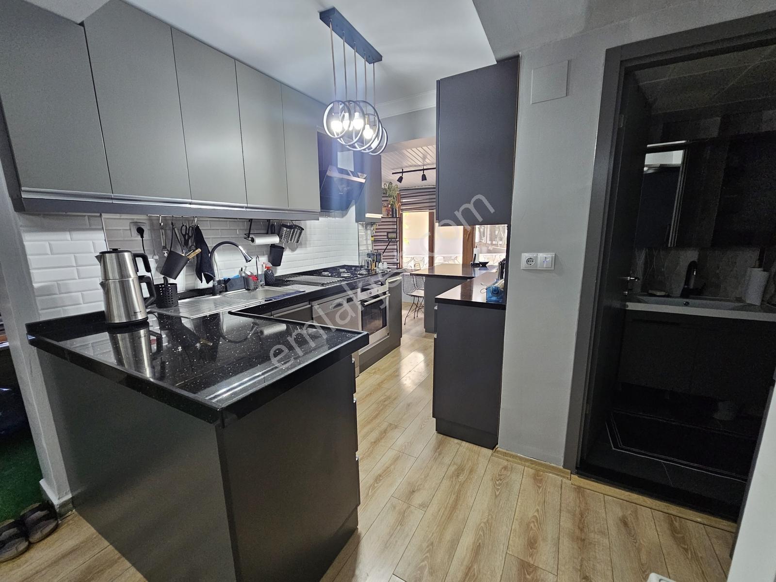 Onmax İskelede 4+1 210 M2 Geniş Bahçeli Yenilenmiş Lüks Villa - Görsel 7