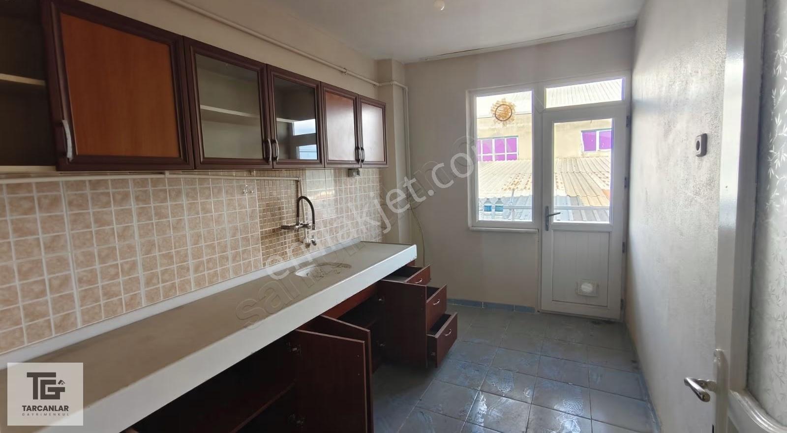 Tarcanlar'dan Kiralık Geniş Metrekare Sahip 3+1 Daire - Görsel 13