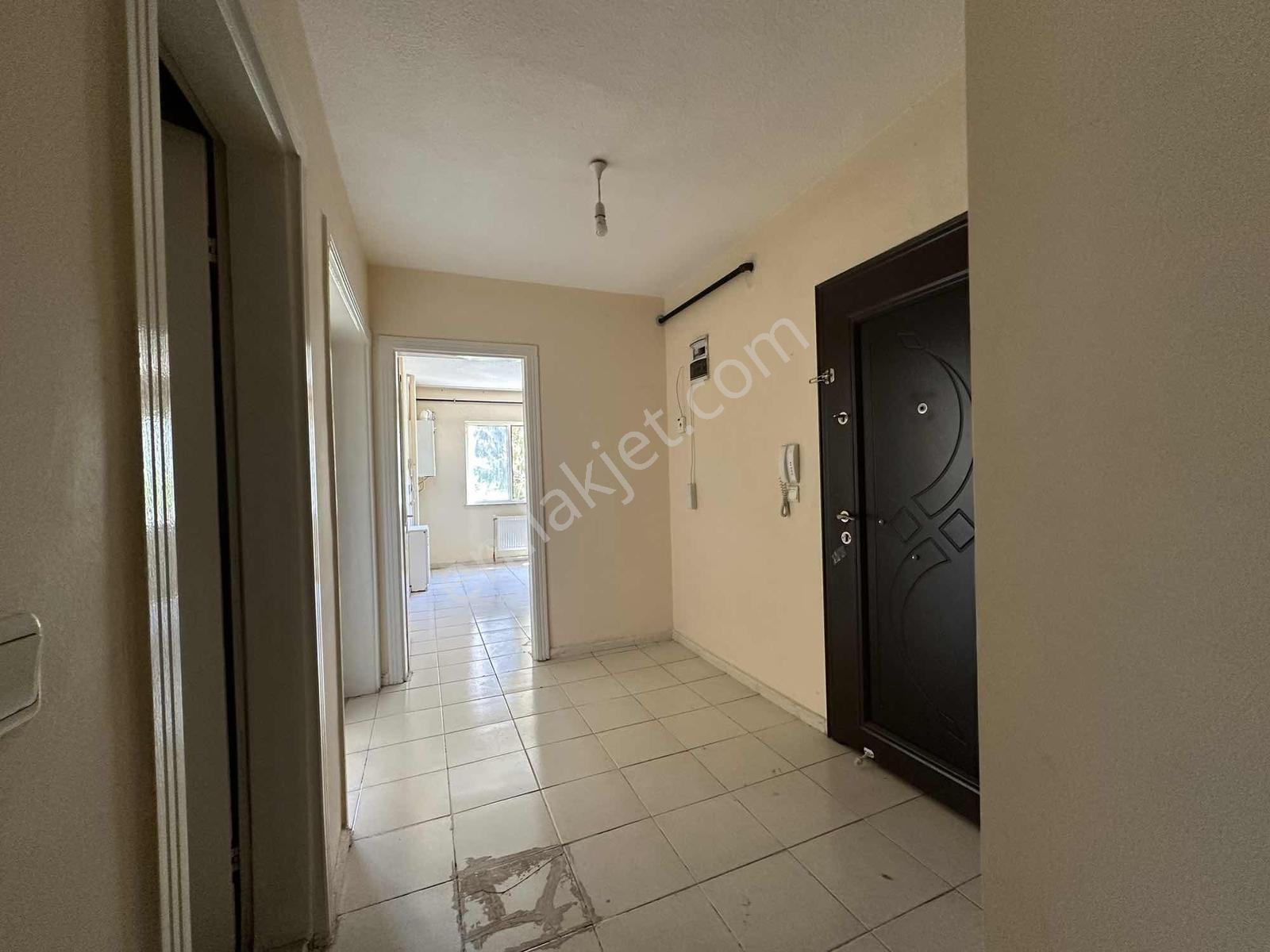 Akkuş Emlak'tan Kiralık 3+1 Eski Toki Daire - Görsel 8