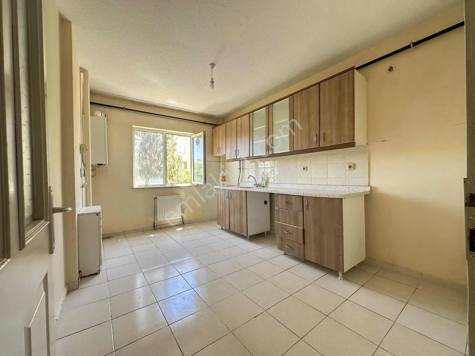 Akkuş Emlak'tan Kiralık 3+1 Eski Toki Daire - Görsel 3