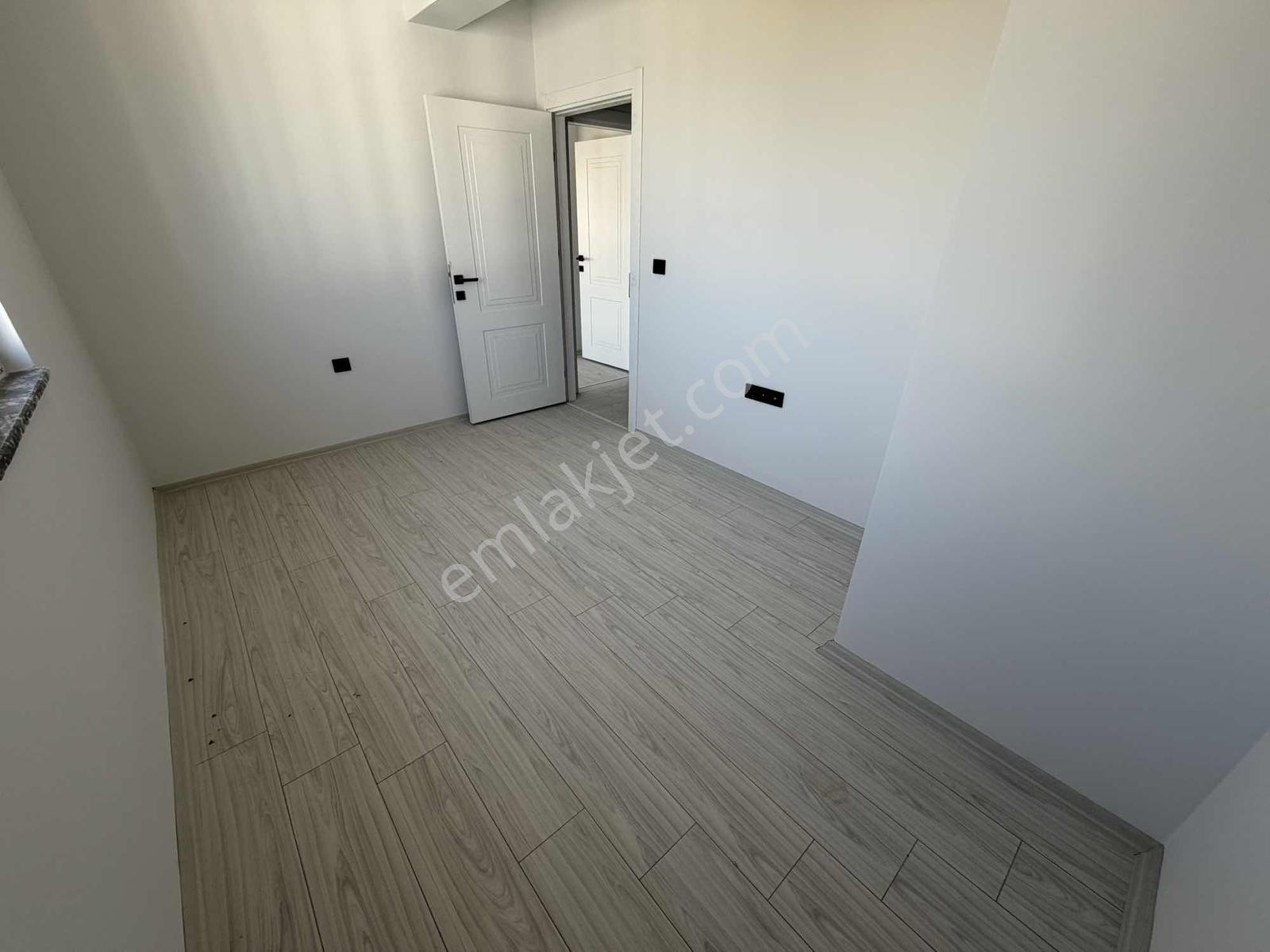 Merkezi Konum Köşe Cephe İskanlı Sıfır 2+1 Satılık Daire - Görsel 5