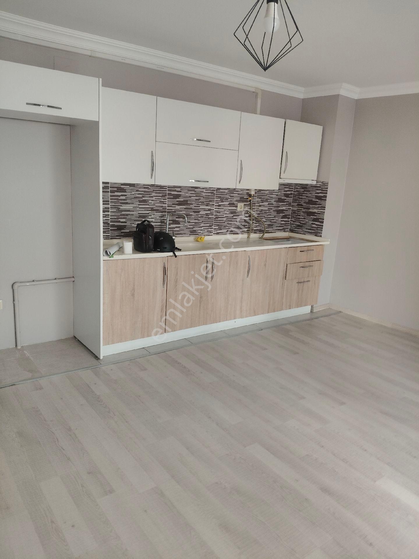 Trabzon Meydana 2 Dakika Gazipaşa Yokuşunda Kiralık Temiz Bir Artı Bir - Görsel 8