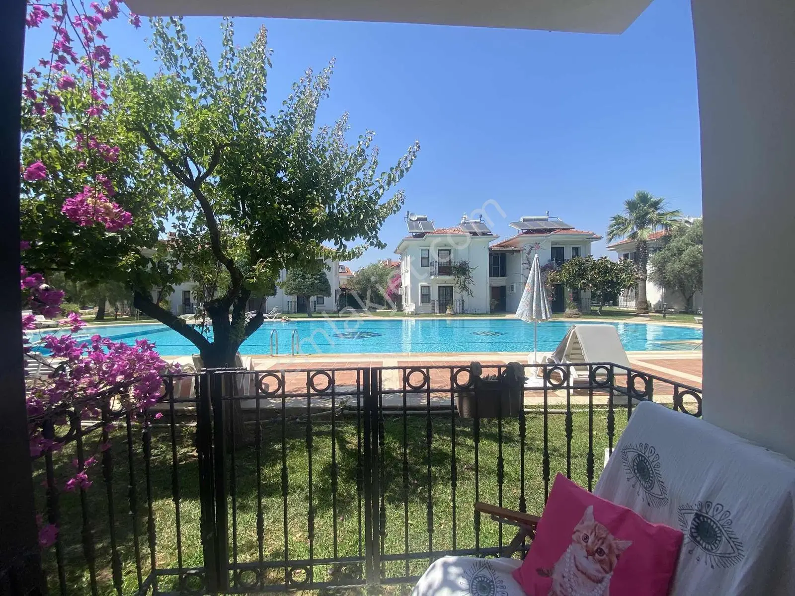 Fethiye Foça Mah'de İlkon'dan Satılık Havuzlu 2+1 Daire