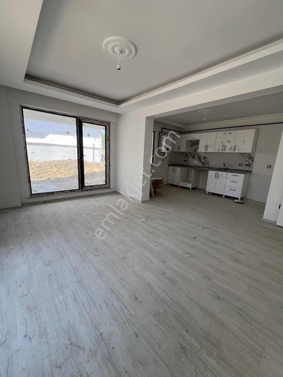 Havuzlu Sitede Müstakil Daire - Görsel 6