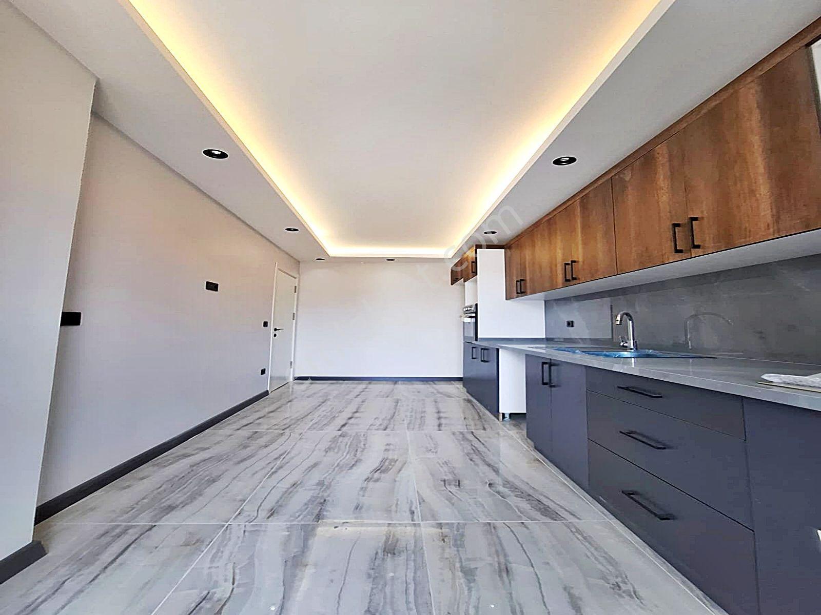 Cadde34 Yapıdan Gürpınar'da Site İçerisinde Yerden Isıtmalı Ebeveyn Banyolu 2+1 Satılık Arakat Daire - Görsel 11