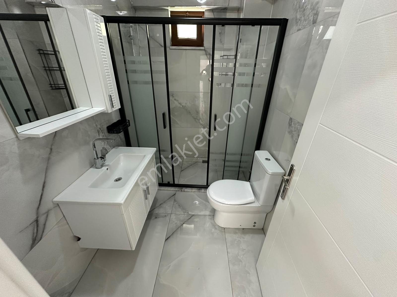 Serdivan Çark Caddesinde Kiralık 2+1 Yeni Daire - Görsel 9