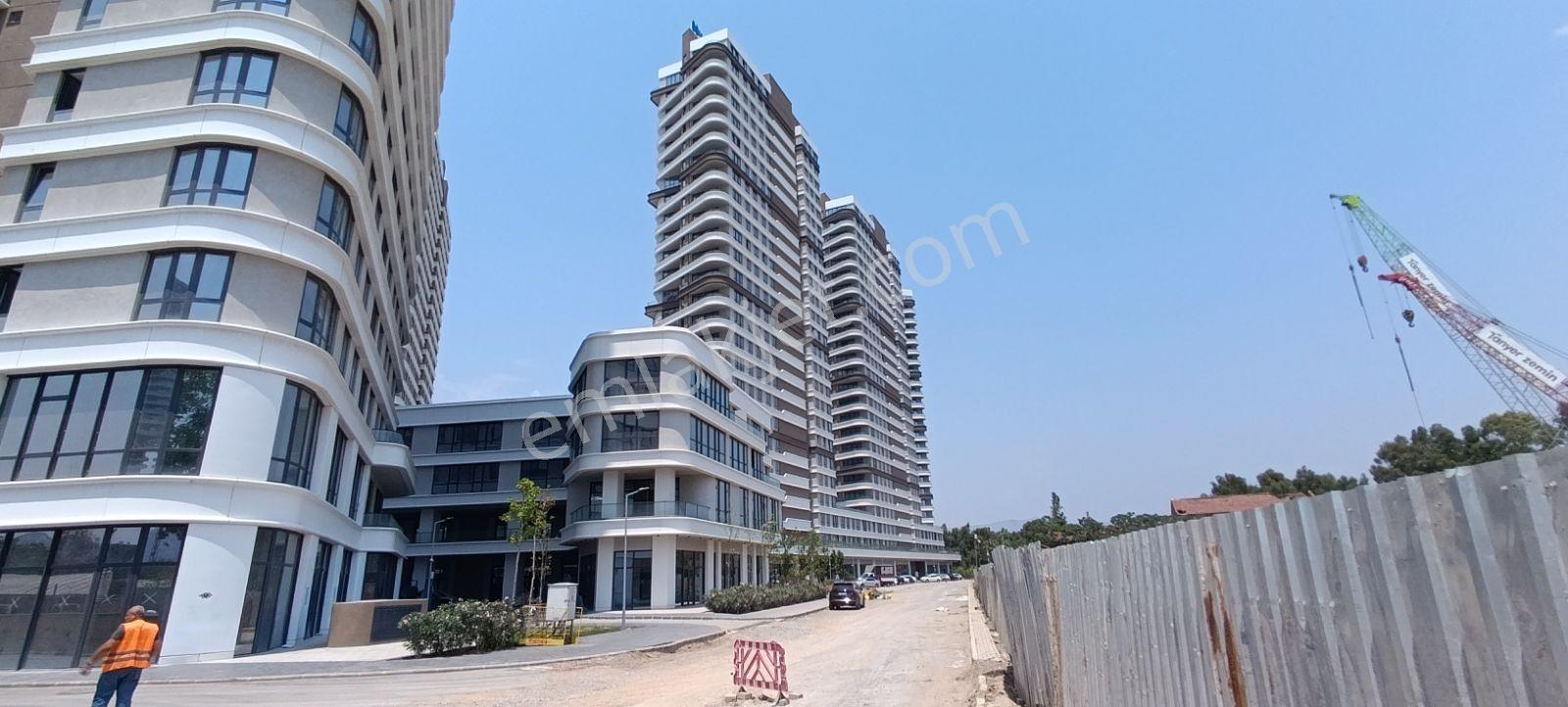 İzmir Umurbey Mahallesi Evora Sitesinde Kiralık Geniş 1+1 Daire - Görsel 20