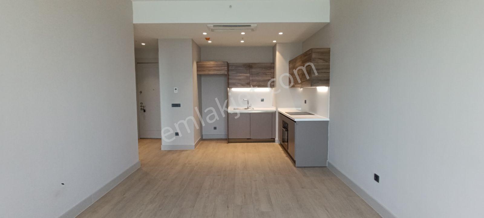 İzmir Umurbey Mahallesi Evora Sitesinde Kiralık Geniş 1+1 Daire - Görsel 18