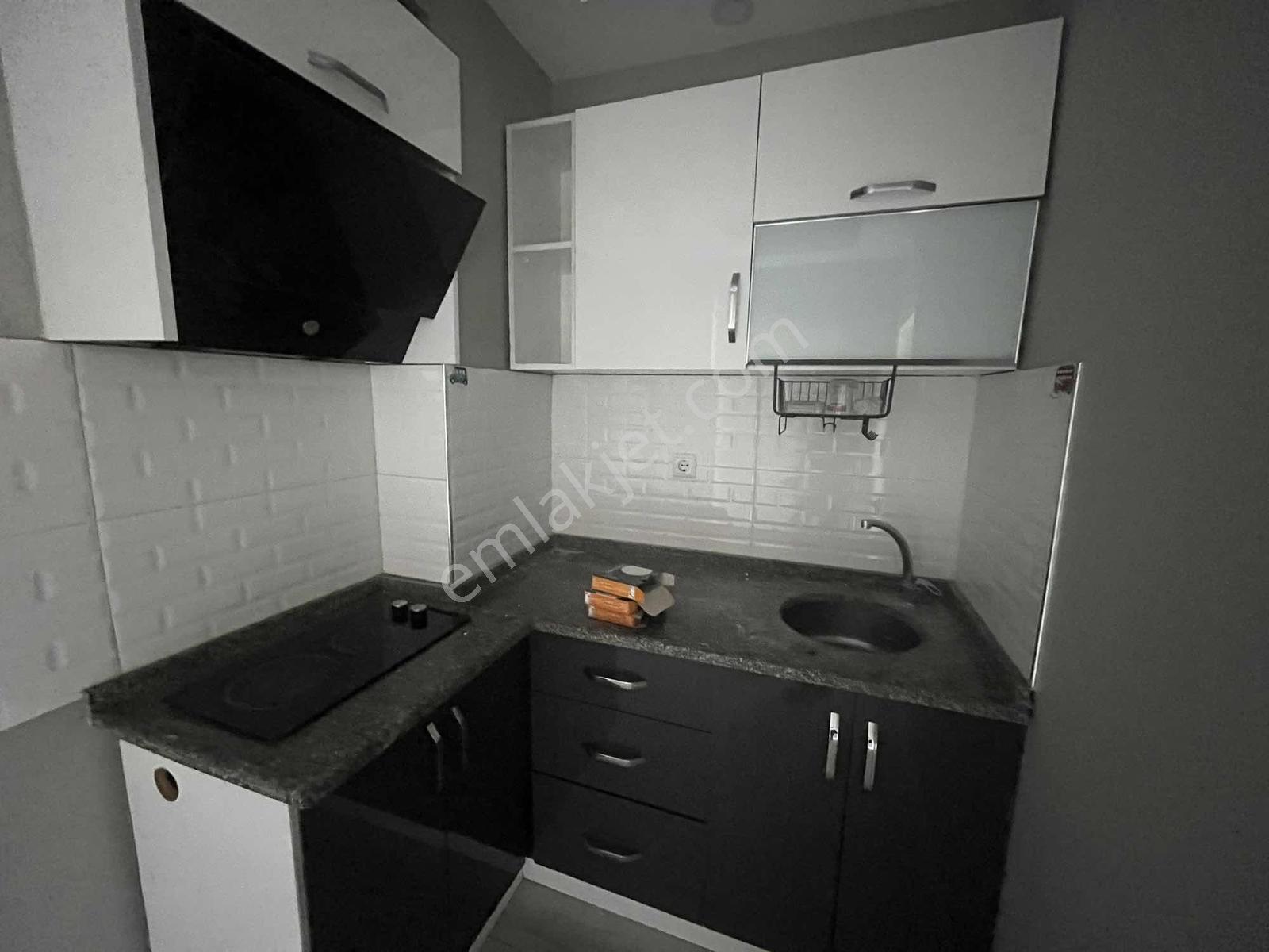 Rw Nest'ten Espark'a Yürüme Mesafesi Kiralık 1+1 Asansörlü Daire - Görsel 22