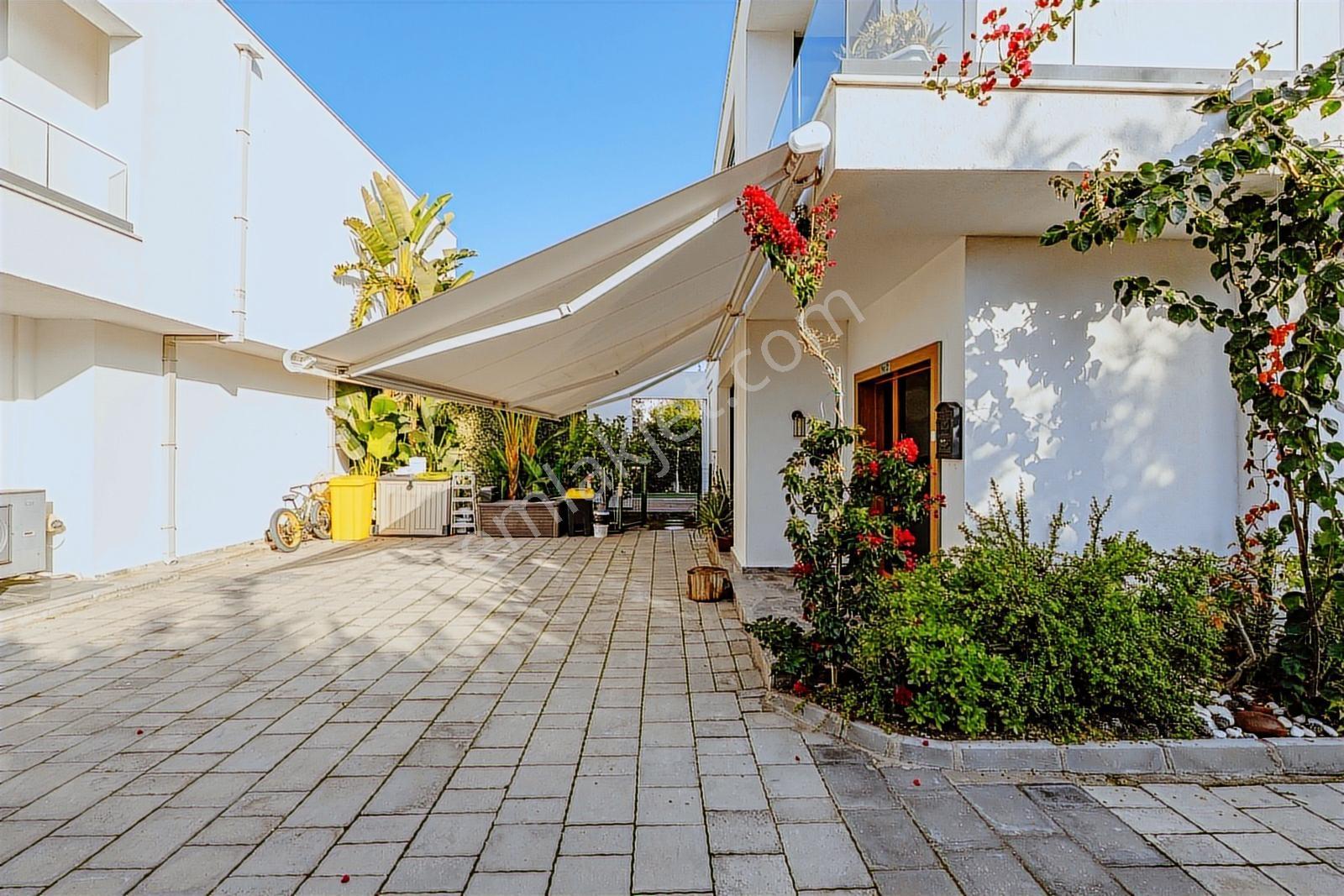 Fiyat Avantajlı Satılık! Ortakent Yalıda Müstakil Havuzlu Villa - Görsel 46