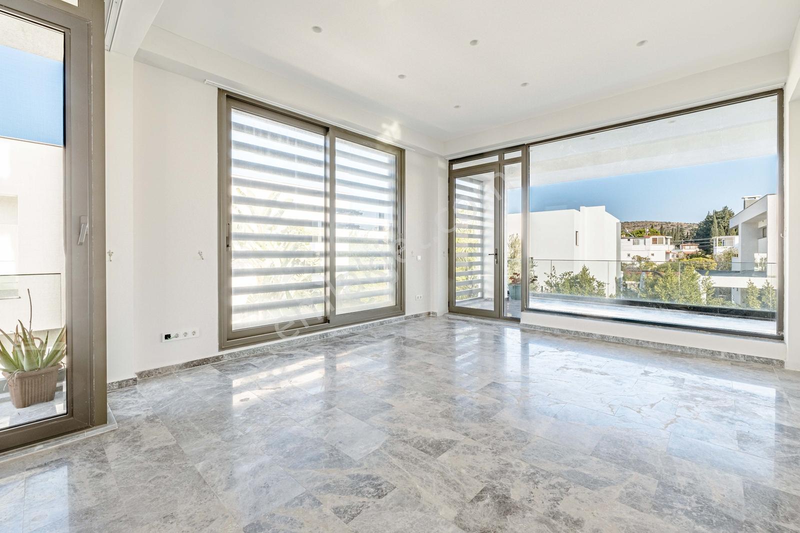 Fiyat Avantajlı Satılık! Ortakent Yalıda Müstakil Havuzlu Villa - Görsel 44