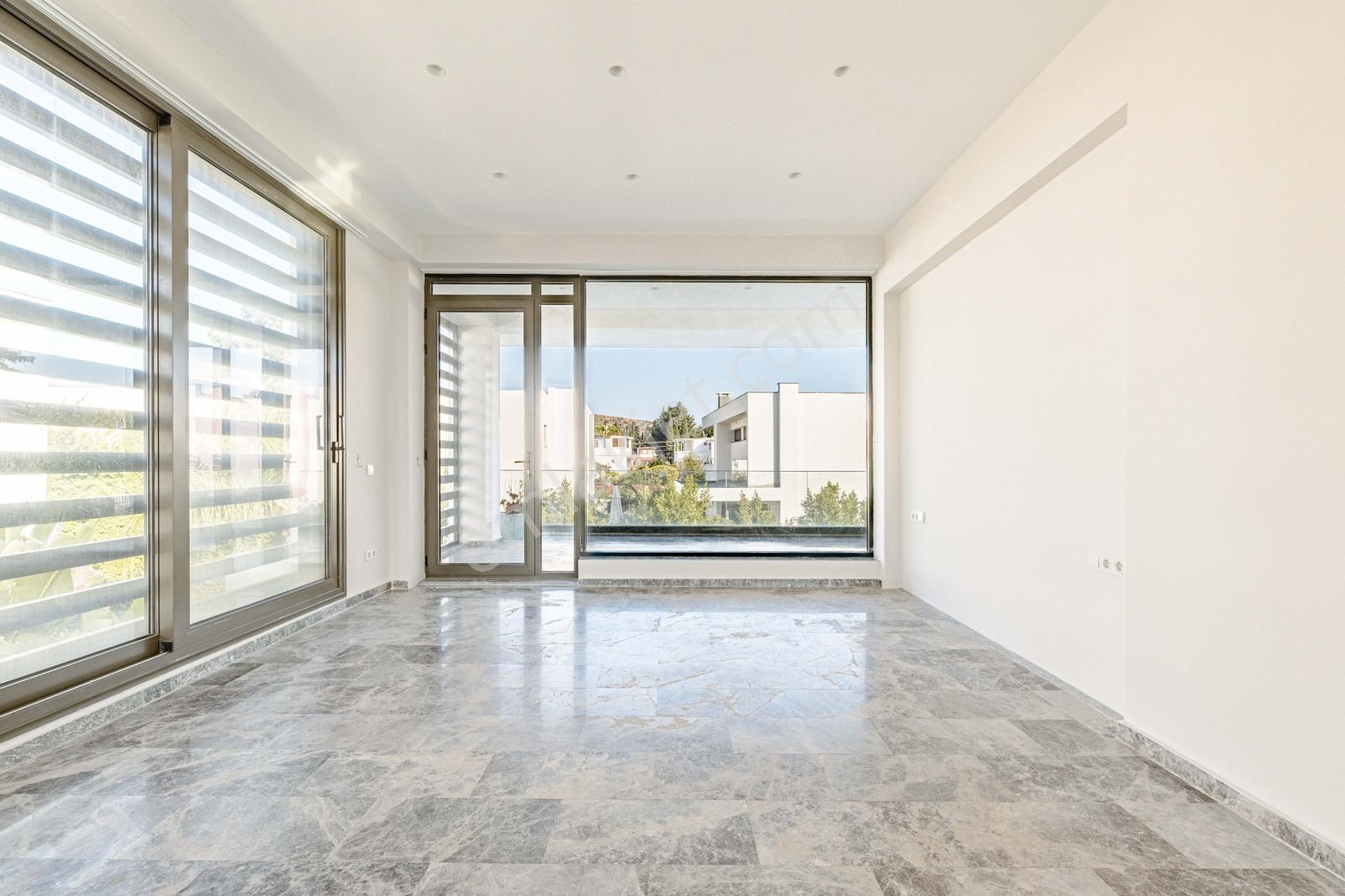 Fiyat Avantajlı Satılık! Ortakent Yalıda Müstakil Havuzlu Villa - Görsel 7