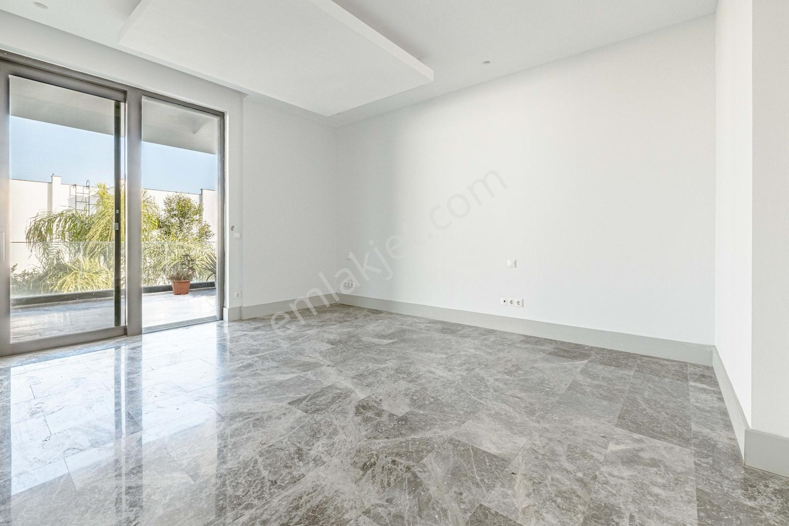 Fiyat Avantajlı Satılık! Ortakent Yalıda Müstakil Havuzlu Villa - Görsel 50