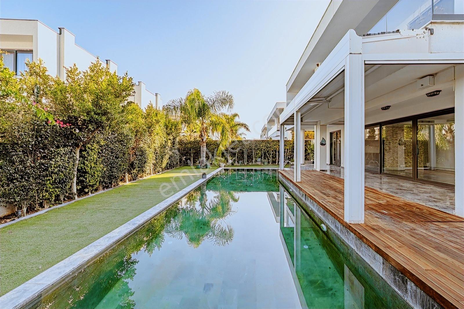 Fiyat Avantajlı Satılık! Ortakent Yalıda Müstakil Havuzlu Villa - Görsel 10