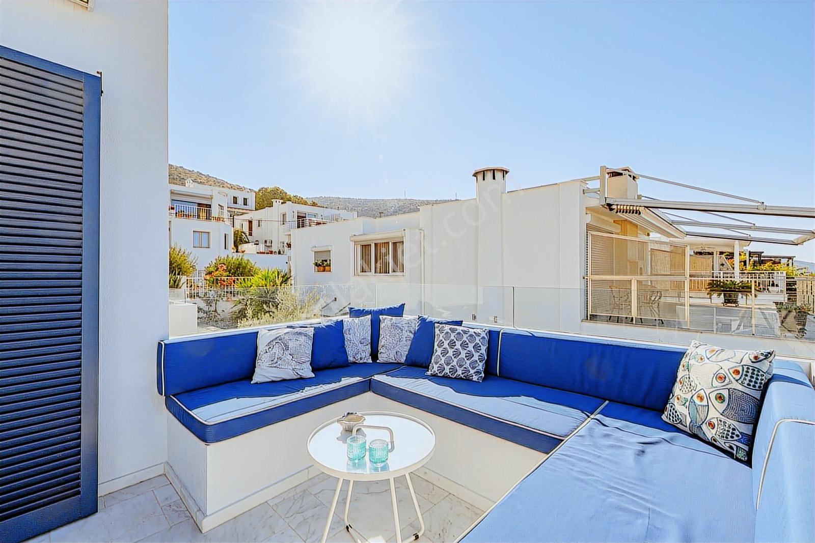Bodrum Kumbahçe'de Satılık Marina, Kale Ve Kos Manzaralı Villa - Görsel 19