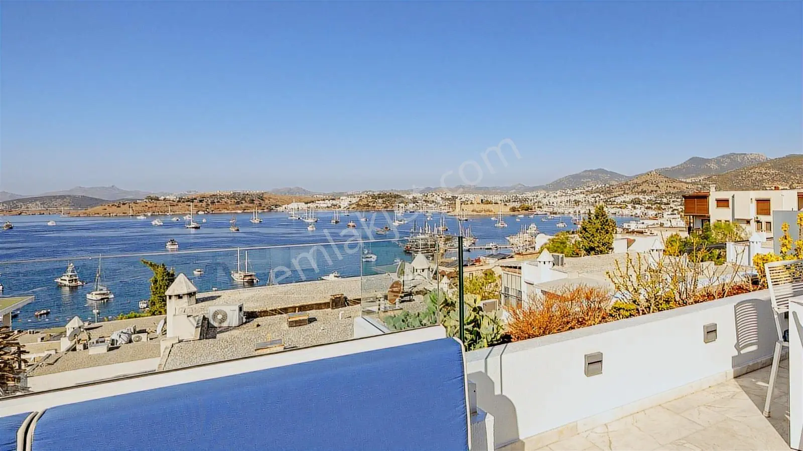 Bodrum Kumbahçe'de Satılık Marina, Kale Ve Kos Manzaralı Villa - Görsel 18