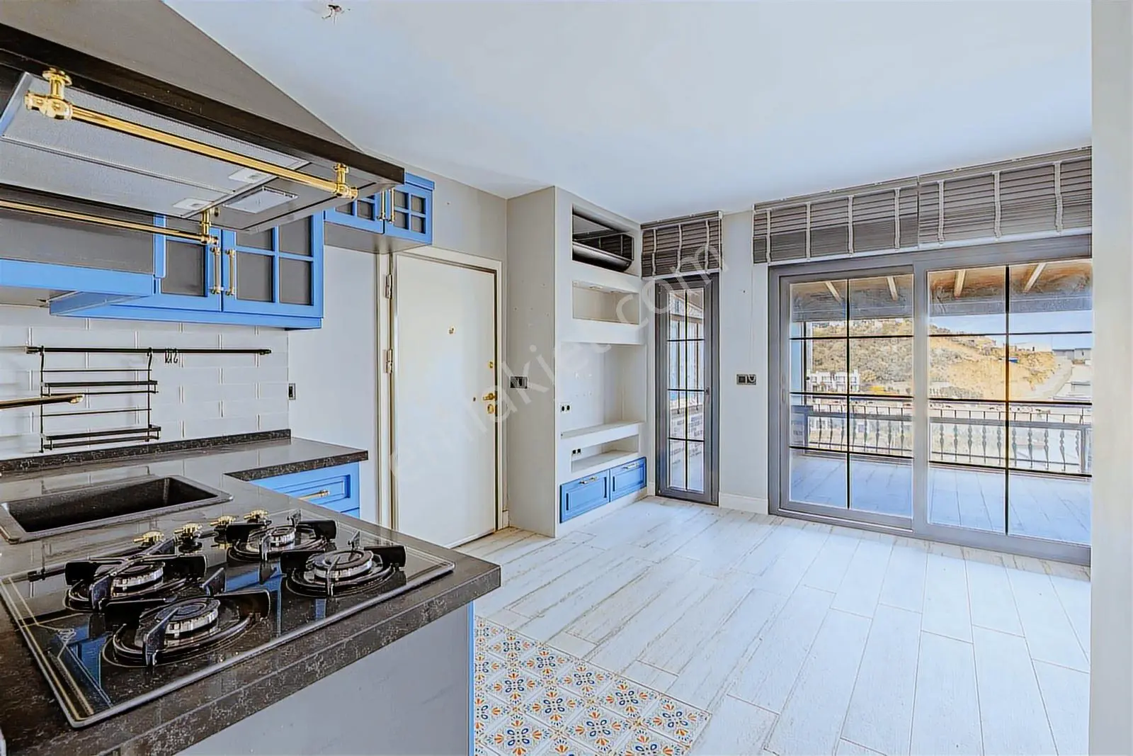 Gümüşlük Jasmine Residence'da! 80 M² Özel Teraslı, Şömineli 2+1 - Görsel 12