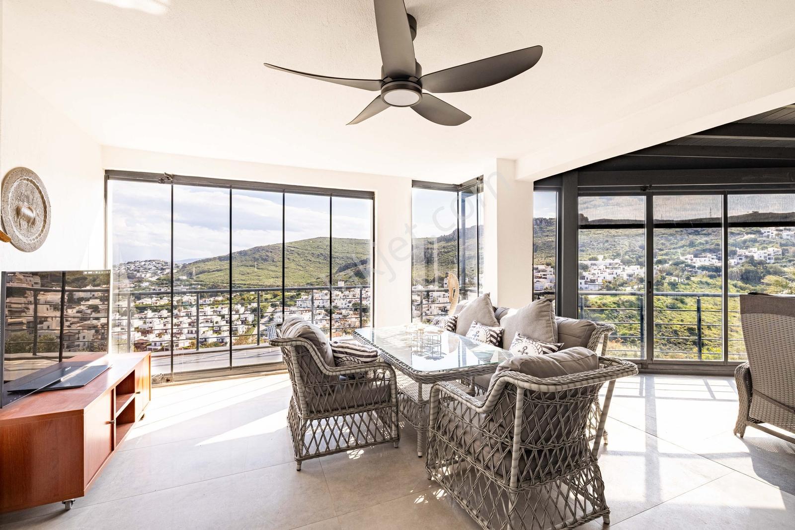 Bodrum Kargı Koyu'nda Muhteşem Manzaraya Sahip Tripleks Villa - Görsel 2