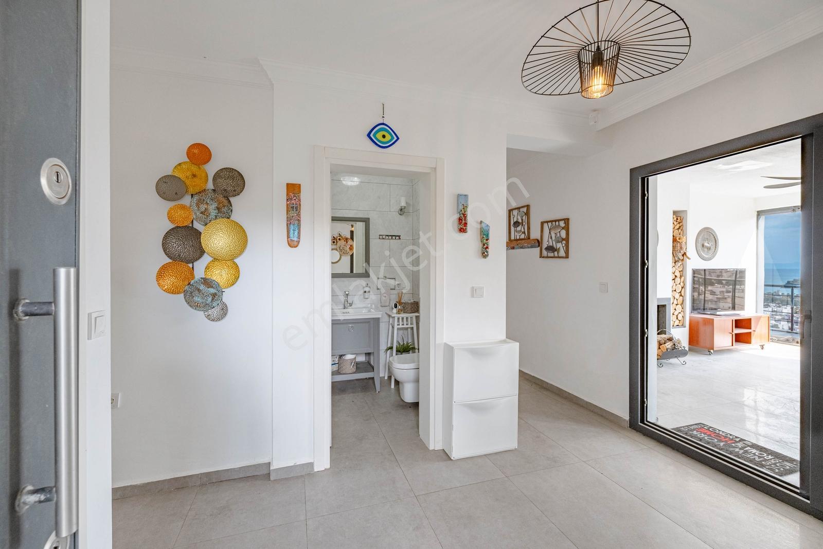 Bodrum Kargı Koyu'nda Muhteşem Manzaraya Sahip Tripleks Villa - Görsel 27